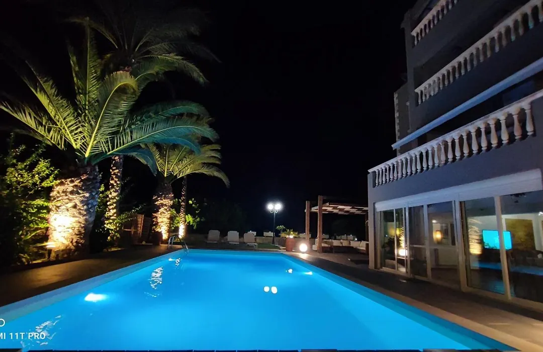 Villa Living E-Motion-1